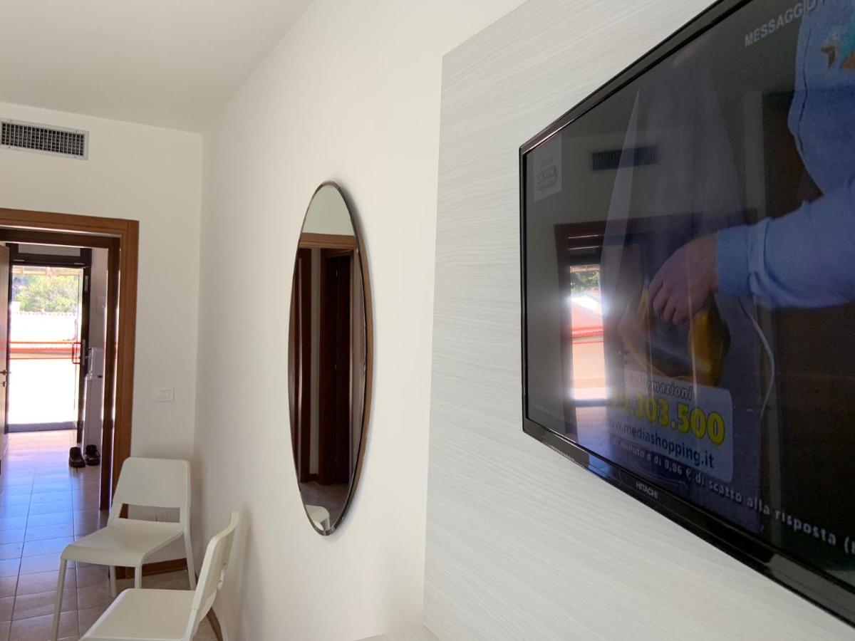 Suites Marilia Apartments Pool Side - Suite Livorno Holiday Home Group Exterior foto